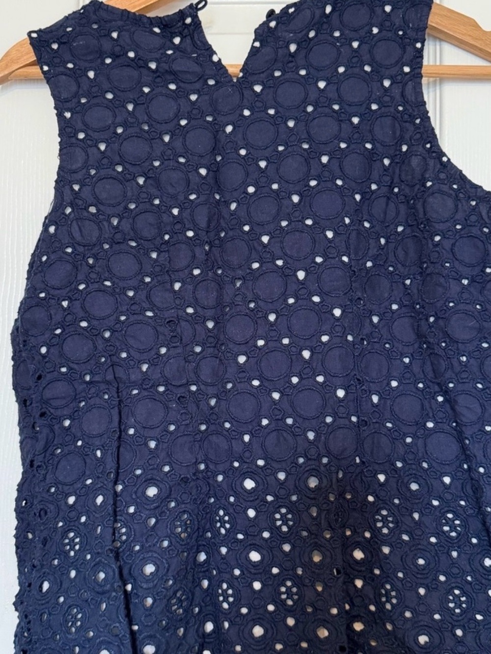 Boden Navy Eyelet Sleeveless Shell Top - Picture 3 of 4